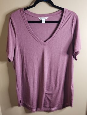 Athleta Breezy Scoop V Tee in Maritima Pink. Size XL. #404783